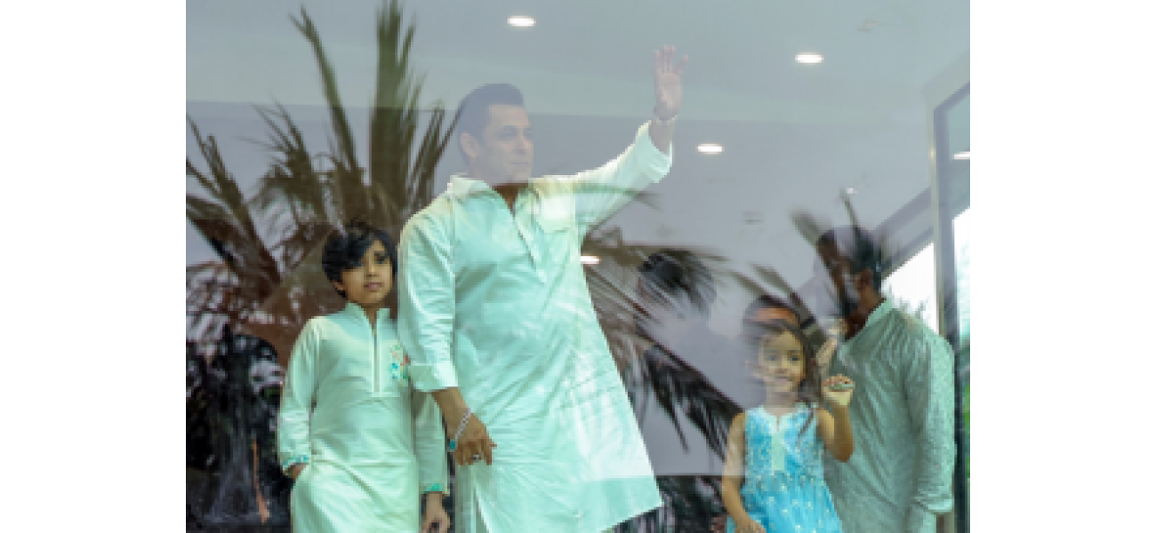 Salman Khan wishes his fans a happy Eid.
