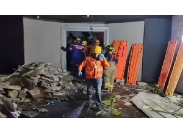 Roof collapse at Dominican Republic club kills 15, injures 100+.