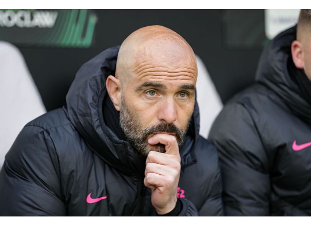 Chelsea is certain that their £30 million transfer target will join Manchester United.