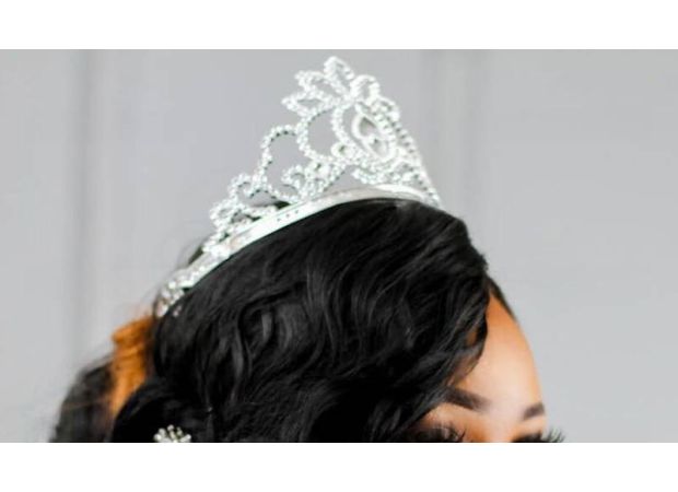 Taylor Mills, a popular creator on TikTok, was crowned Miss Spelman 2025 by the Spelman College community.