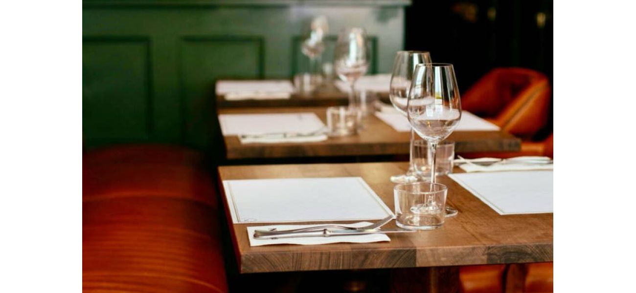 New Generation Prioritizes Saving Money When Eating Out More Than Older Generations