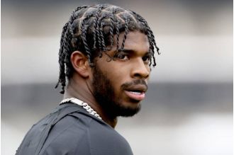 Despite not being selected in the first round of the NFL Draft, Shedeur Sanders maintains a positive attitude.