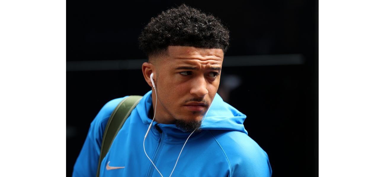 Sancho's hopes for a transfer to Chelsea or Manchester United are dashed after reportedly submitting a transfer request.