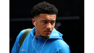 Sancho's hopes for a transfer to Chelsea or Manchester United are dashed after reportedly submitting a transfer request.