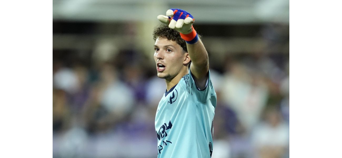 Liverpool is about to secure the signing of Armin Pecsi, as the Golden Boy nominee makes his way to finalize the transfer.