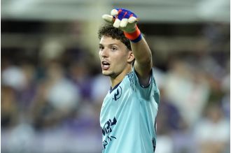 Liverpool is about to secure the signing of Armin Pecsi, as the Golden Boy nominee makes his way to finalize the transfer.