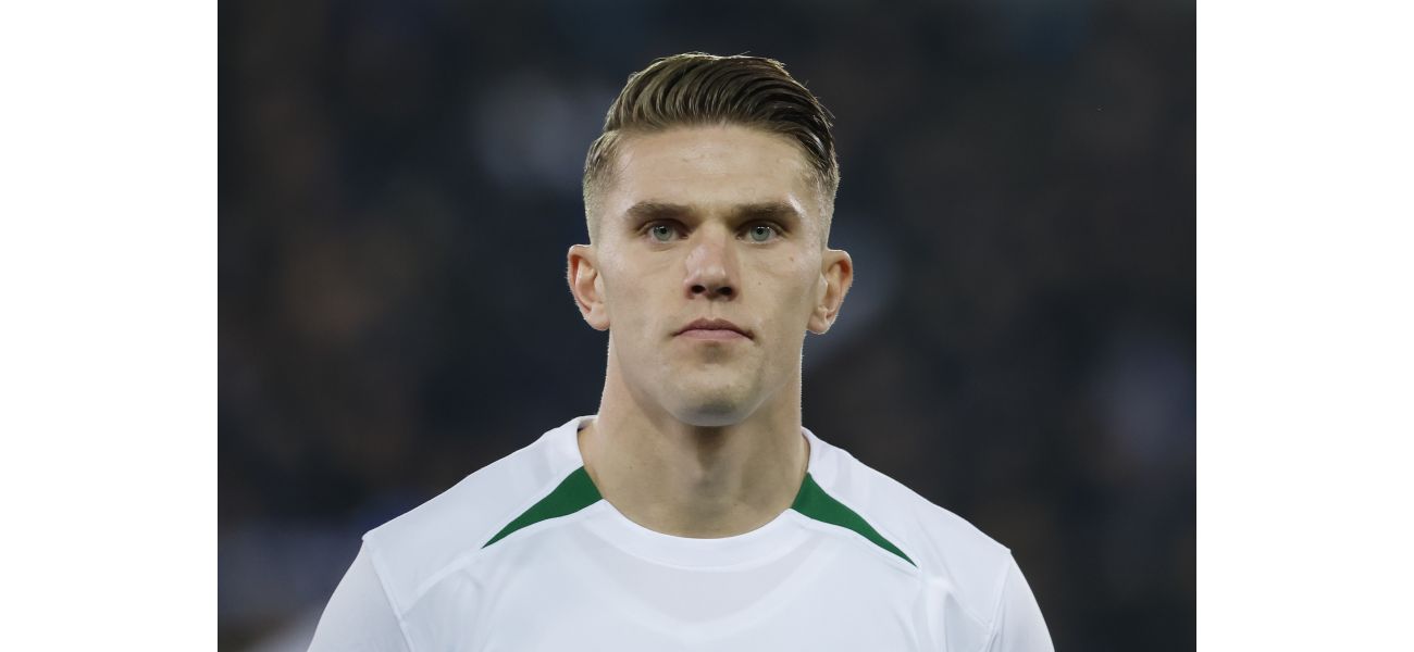 Gyokeres got a new contract offer for £11m from a competitor, following bids from Arsenal and Man Utd.