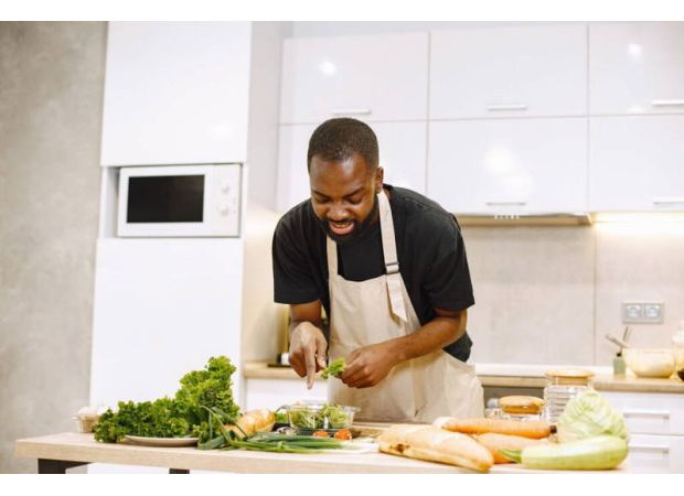 Houston's Tristen Epps crowned 'Top Chef' season 22 winner for highlighting Afro-Caribbean flavors.