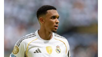 Shearer predicts Alexander-Arnold's future after underwhelming Real Madrid debut.
