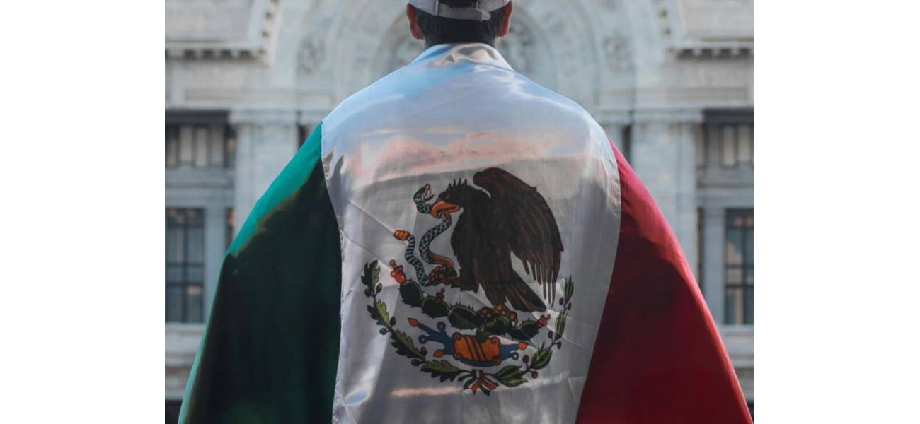 Rapper from Mexico defends use of N-word, stating that they come from the same background.