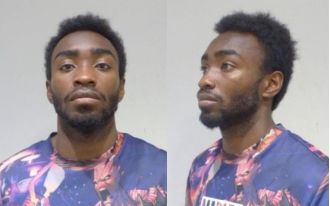 Prisoner breaks out of jail by hiding in friend's laundry bag, but gets caught quickly.