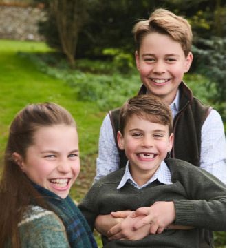 New video shows George, Charlotte, and Louis in cute moment, shared by William and Kate.