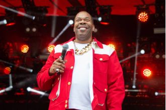 Rapper Busta Rhymes will receive a star on the Hollywood Walk of Fame.