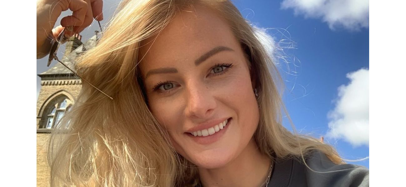 Jade Damarell died in a skydiving accident after her relationship ended.