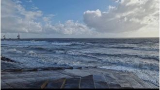 Rescue operation saves kids in trouble while swimming at Welsh beach.
