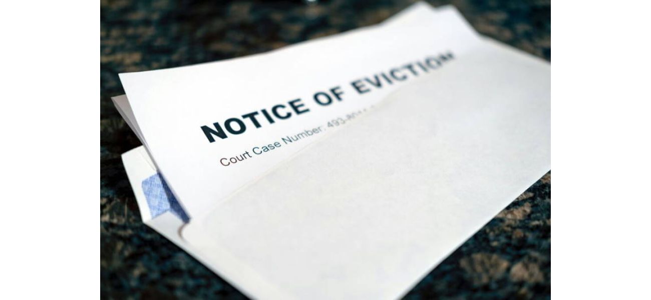Two kids' mom loses all in eviction error.