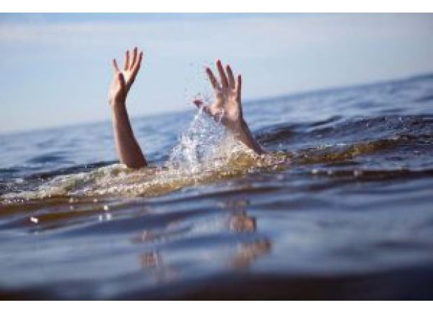 A man's nephew drowns and his uncle is now missing after they were both bathing in the Mahanadi river.