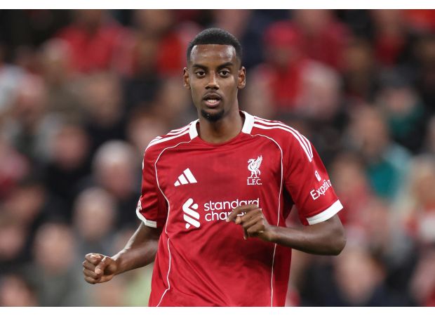 Is Alexander Isak expected to make his debut for Liverpool against Everton in the Merseyside derby?