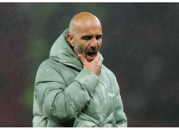 Rooney calls decision to not award penalty to Chelsea 