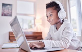 Study finds that social media negatively impacts boys' understanding of masculinity and promotes harmful ideas.