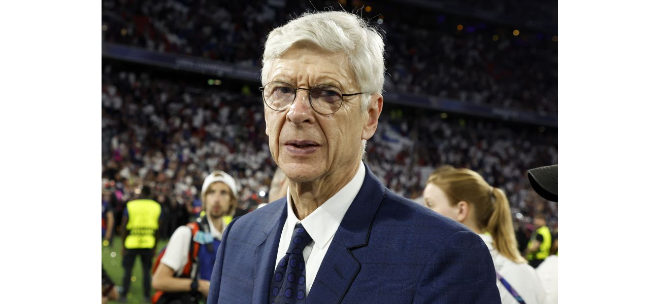 Arsene Wenger says that Manchester United's victory at Anfield shows that Arsenal and Liverpool are not strong enough to challenge for the Premier League title.