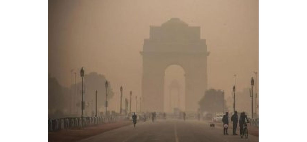 Majority of Delhi-NCR residents suffer from burning eyes and headaches due to low air quality.