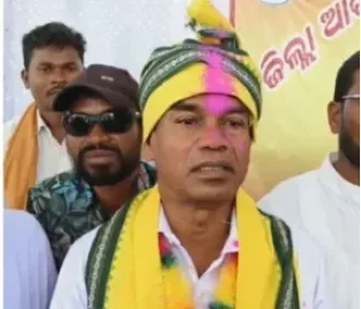 CPI(M) supports Ghasiram Majhi of Congress for Nuapada by-election.