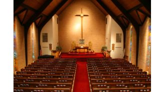Pastor Winans and church member address viral backlash over donation, clarifying that he did not rebuke them.