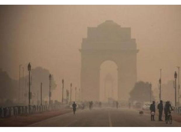 Majority of Delhi-NCR residents suffer from burning eyes and headaches due to low air quality.