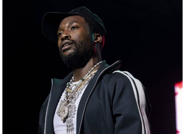 Rapper Meek Mill accuses NYPD of pulling a gun on him, thinking it was a joke.