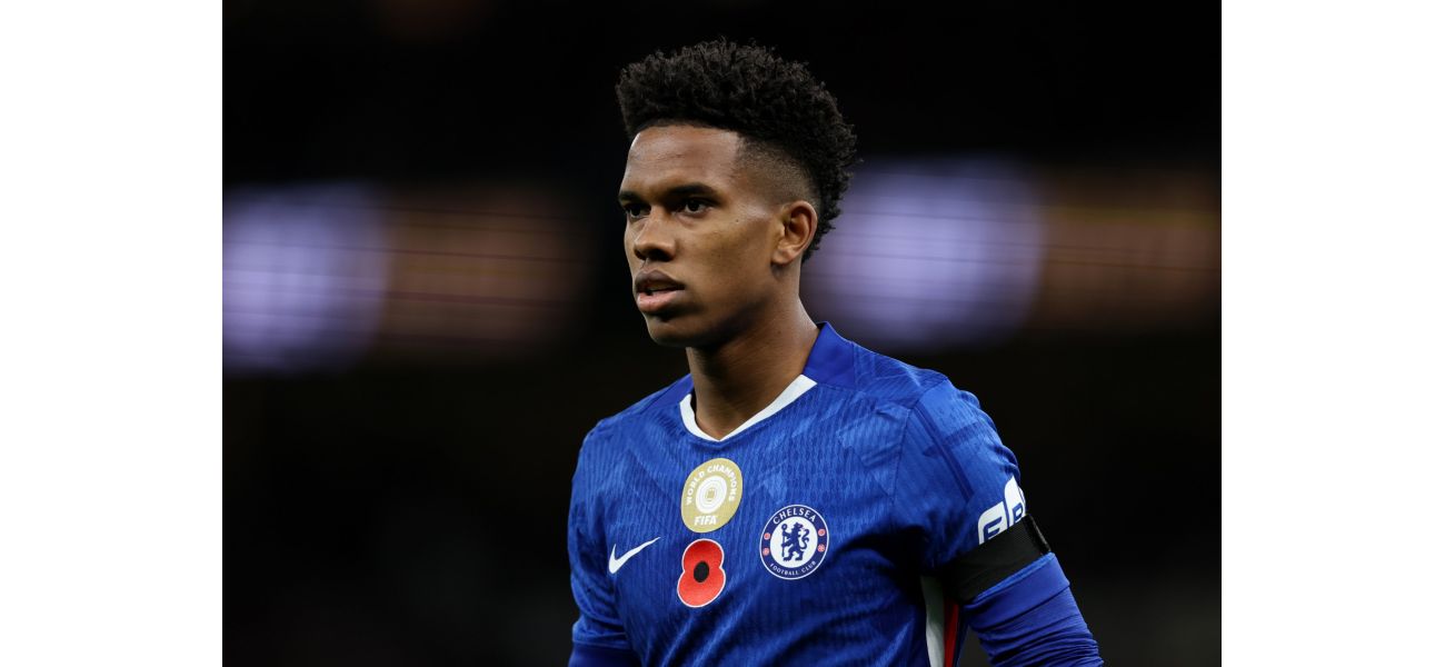 Enzo Maresca defends Chelsea's performance against Wolves, countering Estevao's criticism.