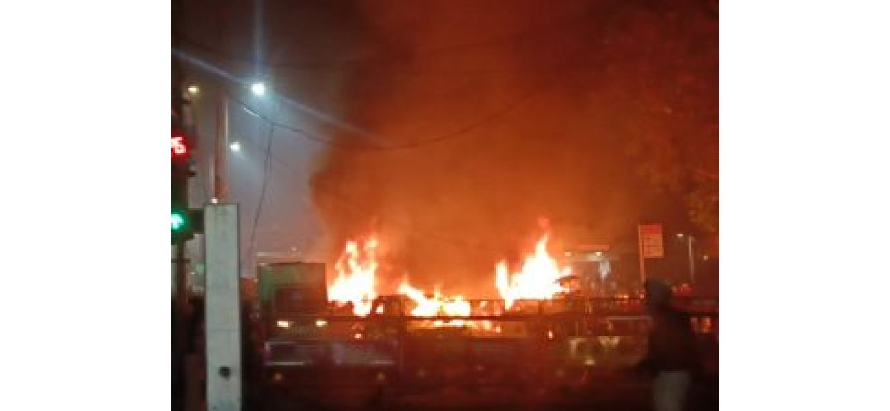 Explosion near Red Fort kills one, several injuries expected.