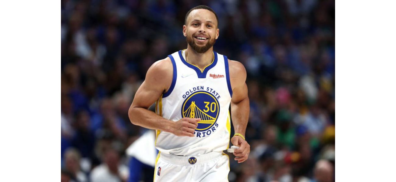 NBA star Stephen Curry surprises fans by wearing Nike shoes after splitting from Under Armour.