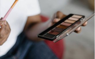 Diarrha N'Diaye's journey from Ami Colé to SKIMS Beauty exposes the challenges faced by Black founders in the world of venture capital.