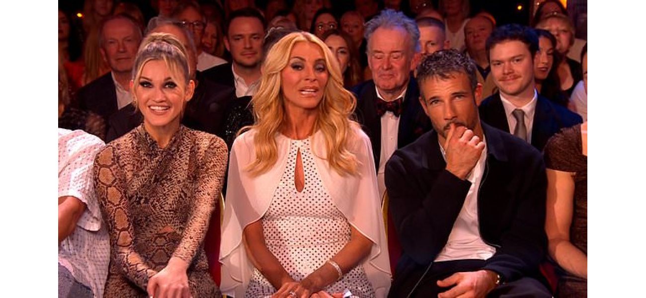 Viewers of Strictly Come Dancing were confused when host Tess Daly suddenly experienced a technical malfunction.