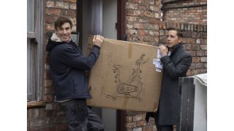 Local resident discovers physical assault on Todd by Theo in Coronation Street.