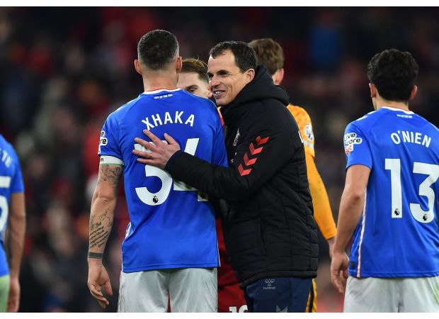 Sunderland players were taken aback by Liverpool's strategy in their draw at Anfield, according to Regis Le Bris.