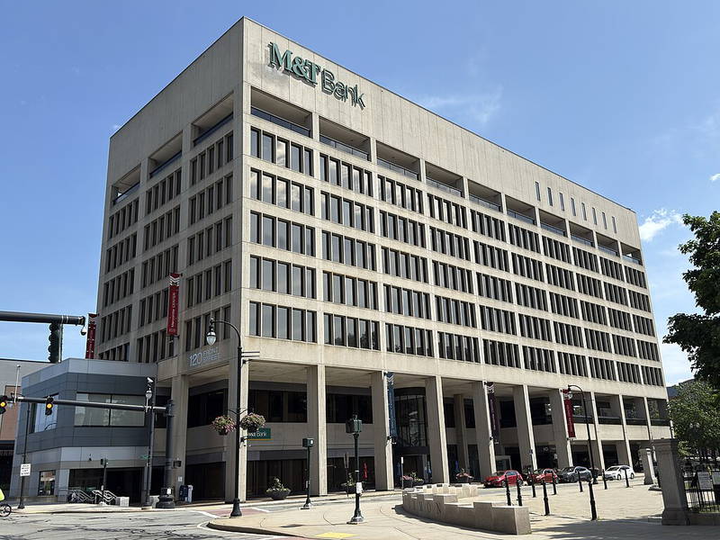 One female entrepreneur blames discrimination for causing her car sales company to fail.