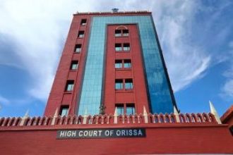 Court in Odisha returns to normal after no bombs detected.