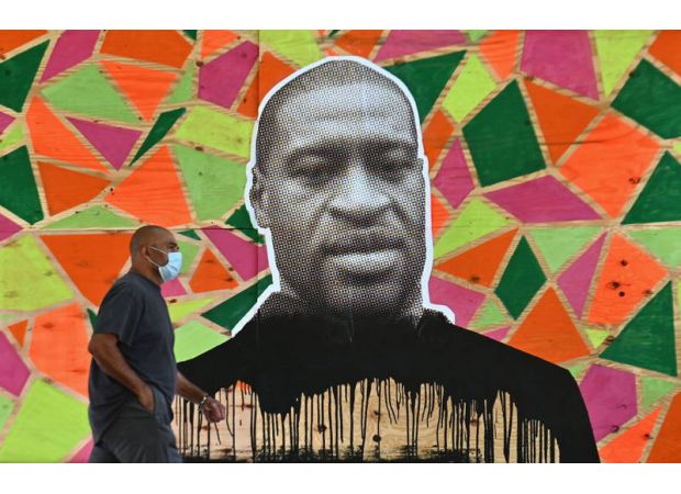 George Floyd's aunt raises concern about ICE after Renee Good died in their custody.