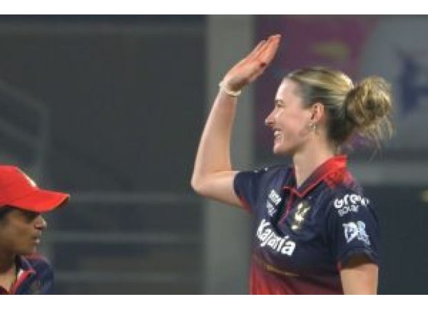 RCB wins 3rd straight WPL game by 32 runs against Gujarat Giants.