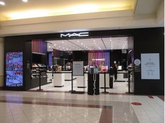 Aïda Moudachirou-Rébois leaves senior VP position at MAC Cosmetics due to declining sales.