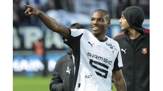 Jeremy Jacquet considering move to Chelsea, Liverpool, or Bayern.