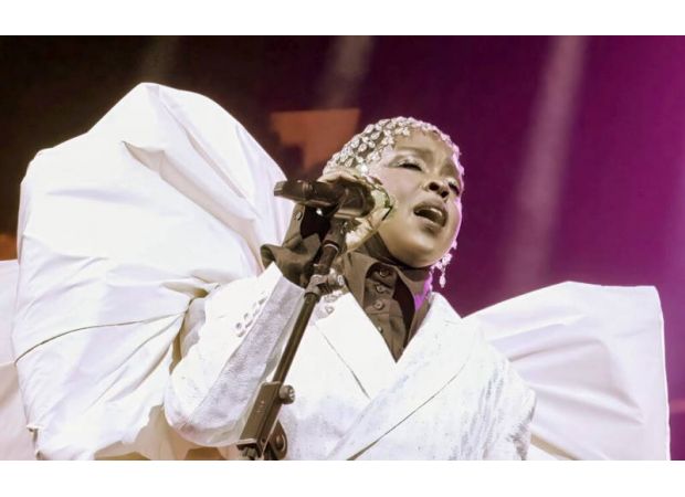 Lauryn Hill to honor Roberta Flack and D'Angelo with Grammy tribute performance.