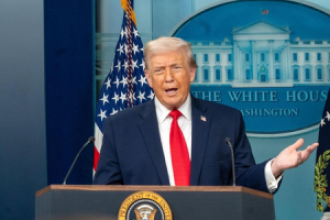 Trump is trying to ease concerns about the economy before the upcoming midterms by saying that things are going well.