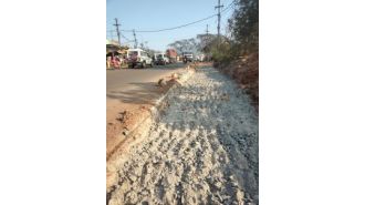 A road project in NH-26 causes delays and inconvenience for the people of Semiliguda, who are bearing the consequences.