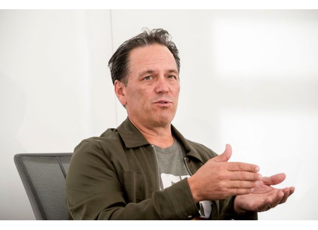 Game lovers discuss how the appointment of Phil Spencer as the new Head of Xbox could bring positive changes to the console.