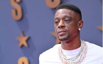 Boosie gives his mother a large property as a gift.