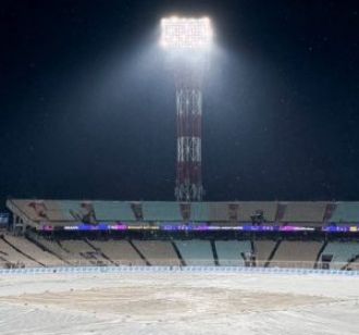 Bad weather halts KKR vs PBKS match in IPL 2026.