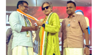 Shashi Tharoor unharmed after his convoy is obstructed in Kerala.